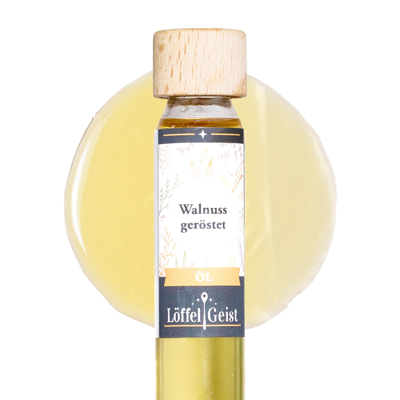 Walnussgeröstet Öl im Glasröhrchen